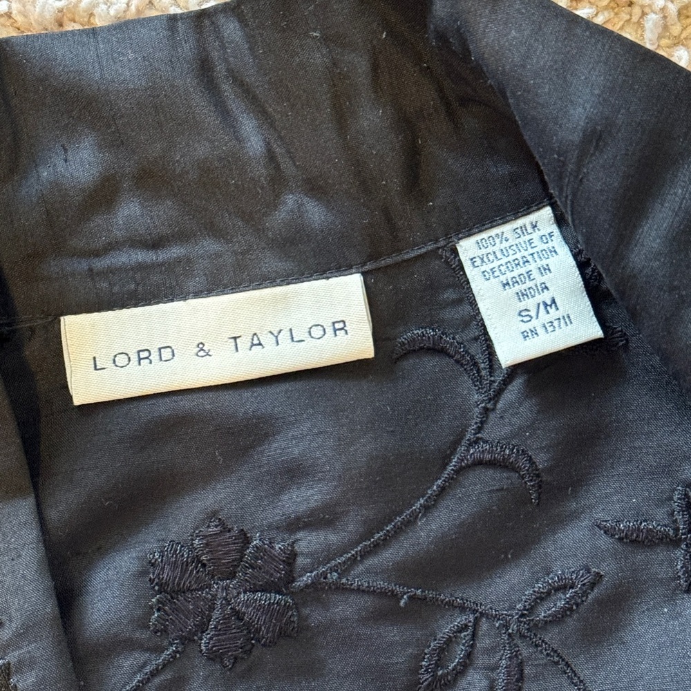 Lord & Taylor Blazer 100 % Silk Embroidered Size S/M - Picture 8 of 11